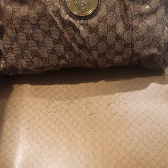 Gucci Clutch - Picture 3 of 5